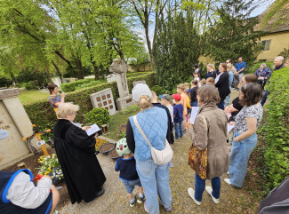 Mitmach-Gottesdienst auf dem Westfriedhof