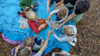 Fische angeln im Mitmach-Gottesdienst